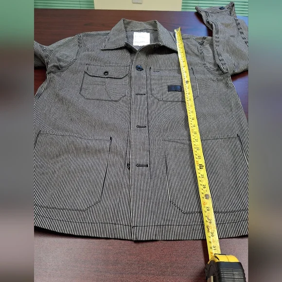 Men Coat - Picture 6 of 6